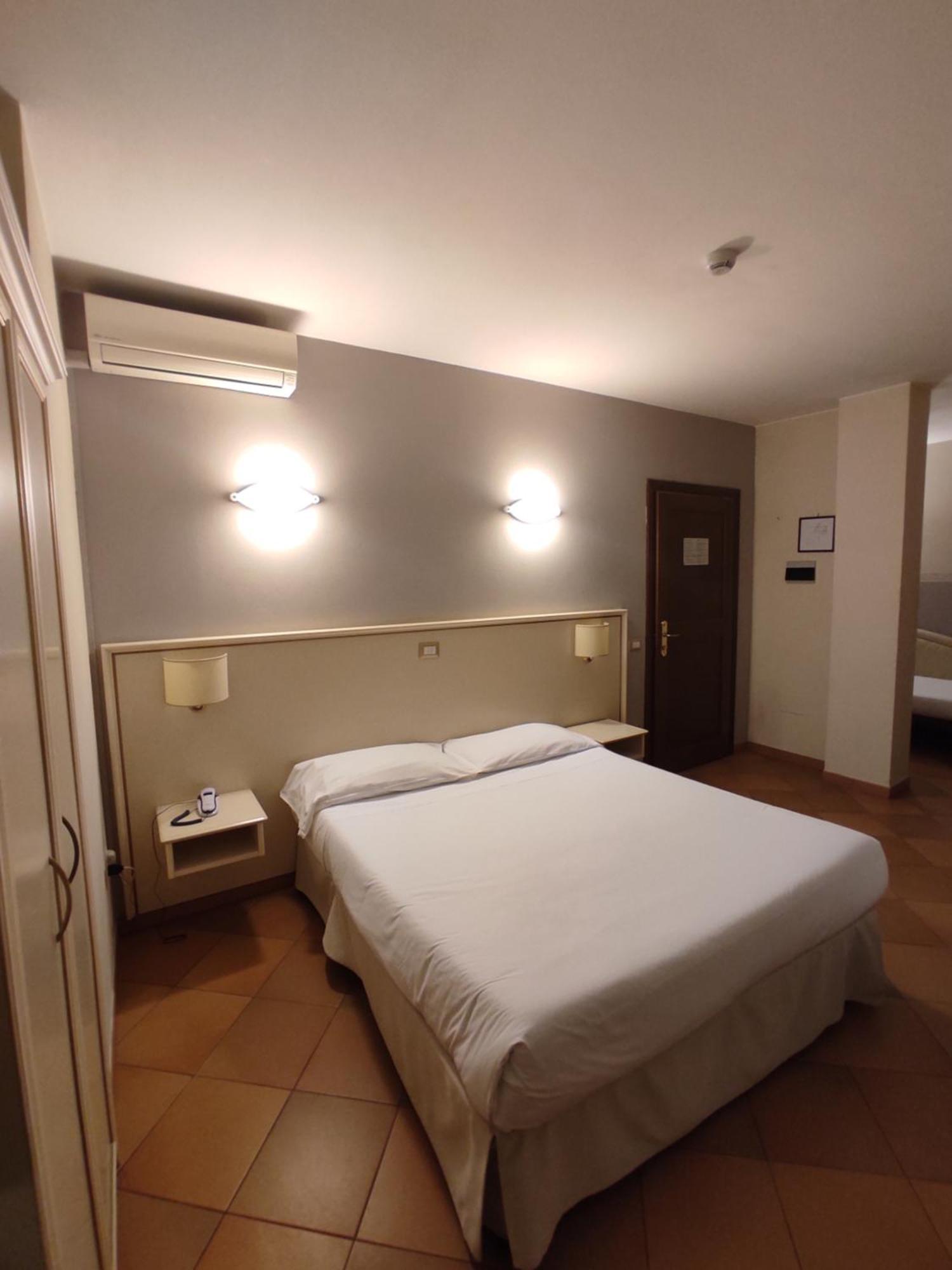 Hotel Le Mura Foligno Luaran gambar
