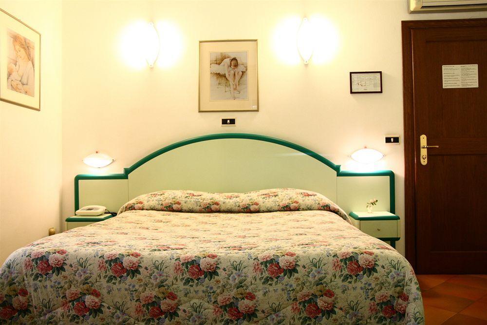 Hotel Le Mura Foligno Luaran gambar