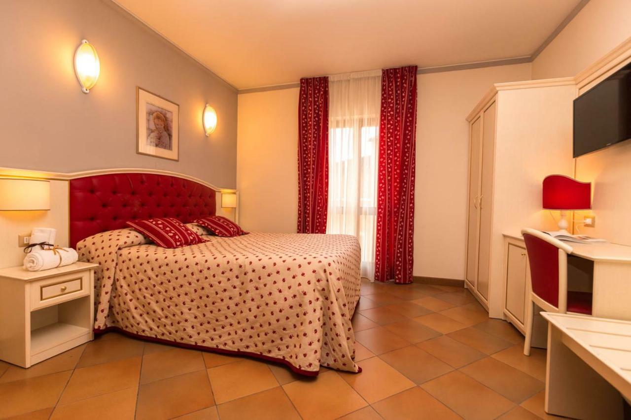 Hotel Le Mura Foligno Luaran gambar
